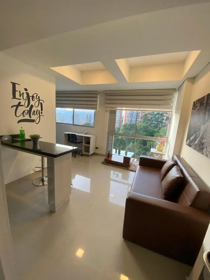 הקונטקטים של Apartasuite Moderna - En El Corazon Del Poblado Medellin