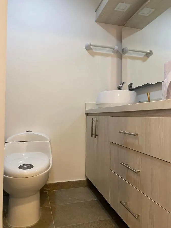 דירה Apartasuite Moderna - En El Corazon Del Poblado מדיין