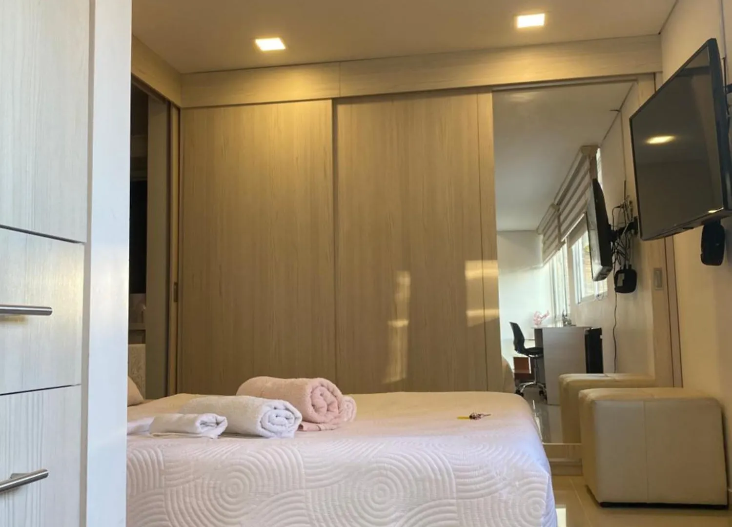 Apartasuite Moderna - En El Corazon Del Poblado מדיין דירה