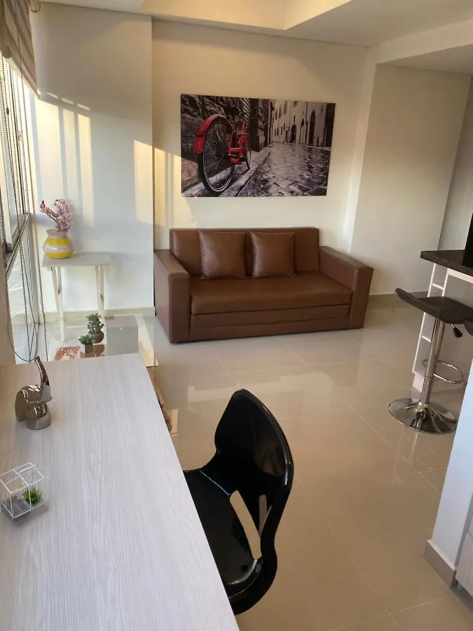 Apartasuite Moderna - En El Corazon Del Poblado Medellín Apartamento