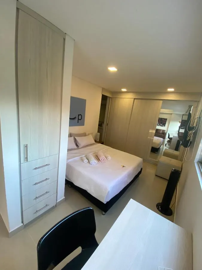 Apartasuite Moderna - En El Corazon Del Poblado Medellín 0*,