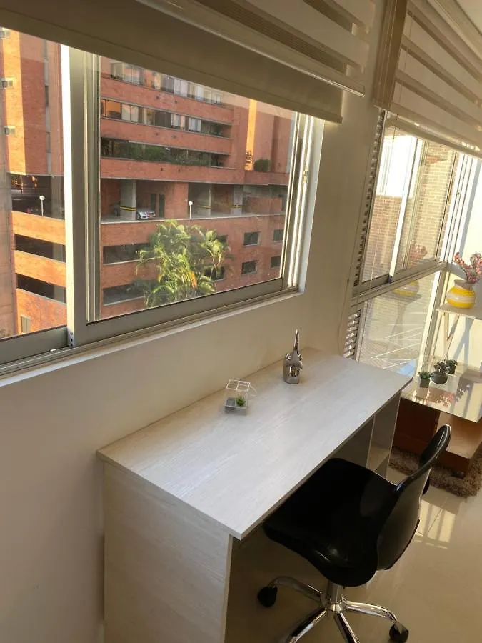 Apartasuite Moderna - En El Corazon Del Poblado Medellín Apartamento
