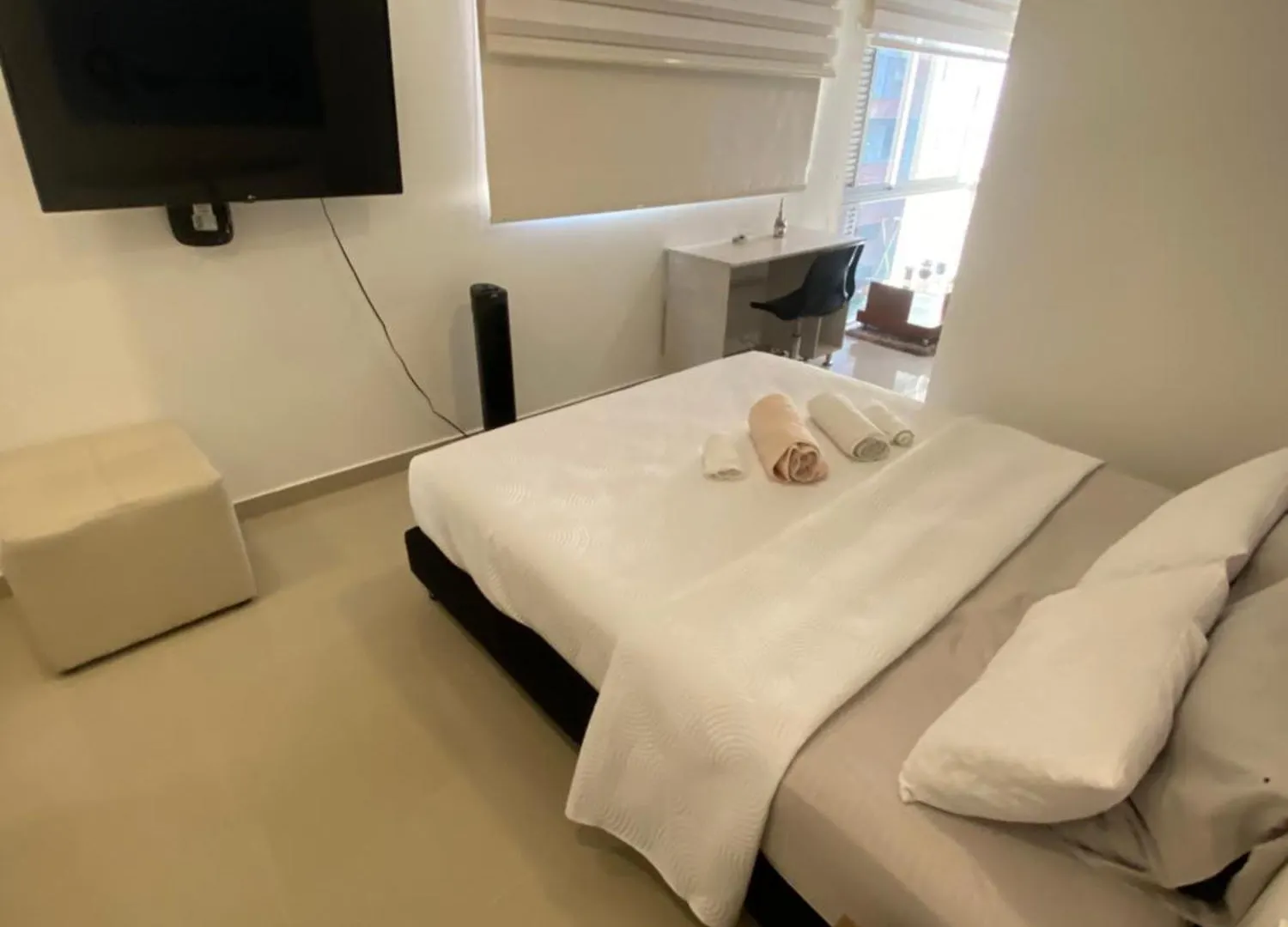 Apartasuite Moderna - En El Corazon Del Poblado Medellín Colombia